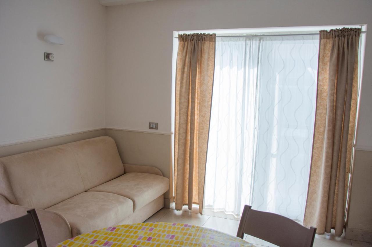 B&B Domus Del Sole Siponto Luaran gambar